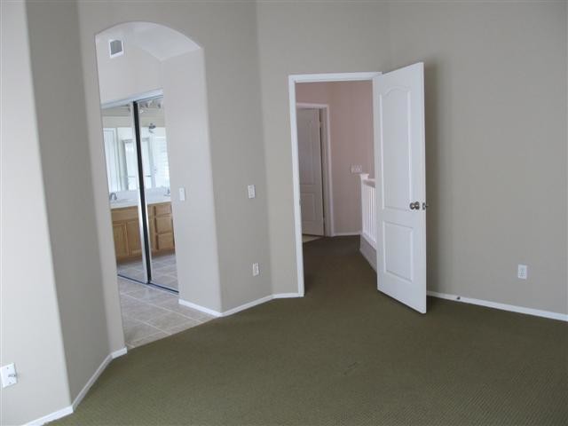 Building Photo - 24508 Sunshine Dr