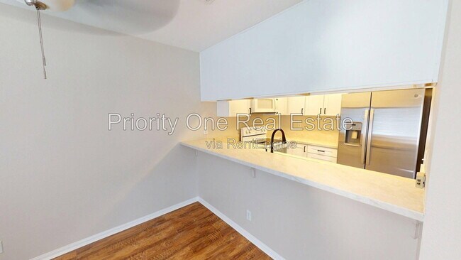 Building Photo - 669 Diamond Way
