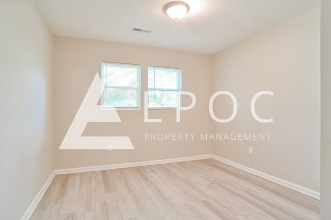 Building Photo - 4013 Markwood Rd