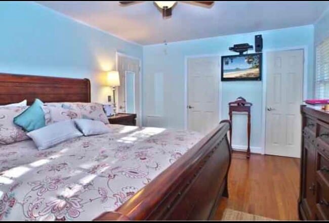 Building Photo - 406 Owens Dr