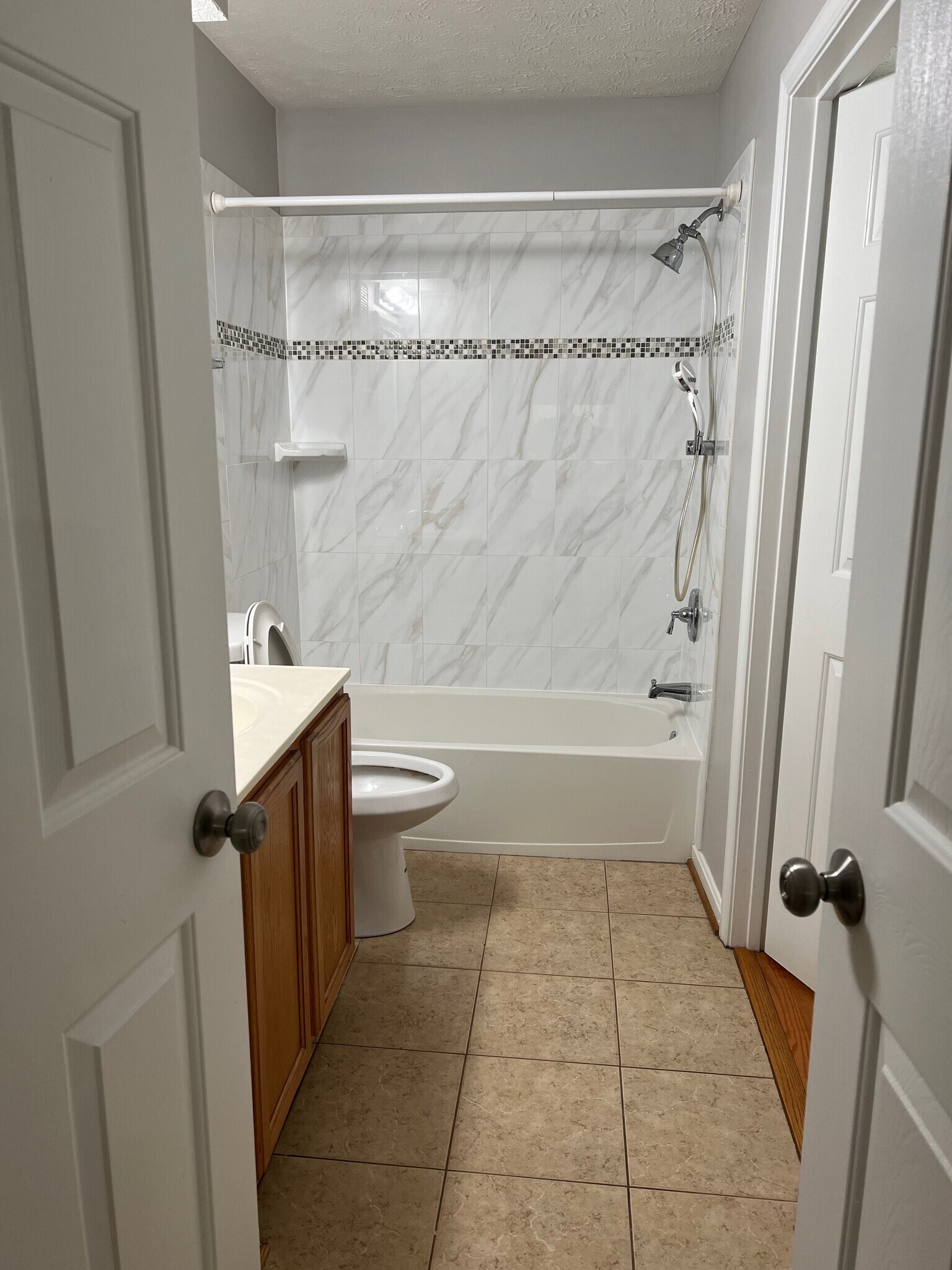 Building Photo - 3704 Excalibur Ct