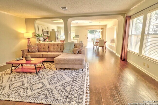 Building Photo - 7138 Valewood View
