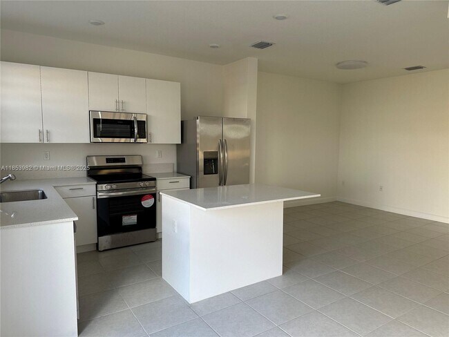 Building Photo - 23390 SW 127th Ct