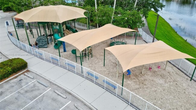 Building Photo - 1482 Canary Island Dr