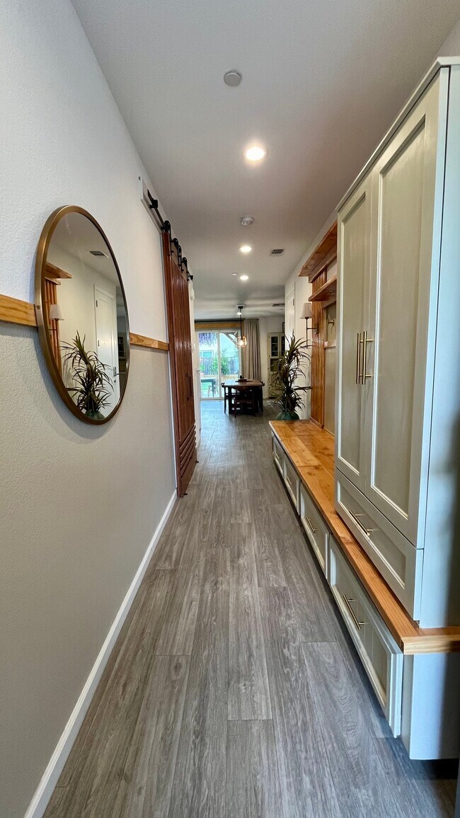 Building Photo - 8809 Polka Way