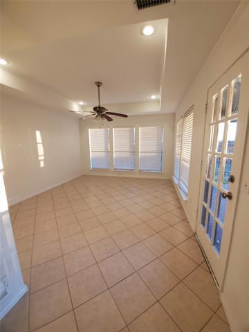 Building Photo - 411 Vicki Ln