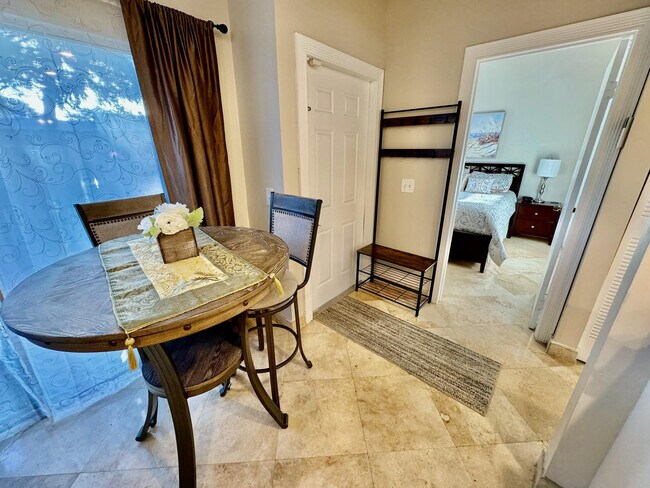 Building Photo - 2121 SW 82nd Ave