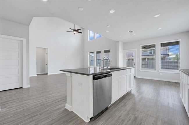 Building Photo - 8535 Oceanmist Cv Dr