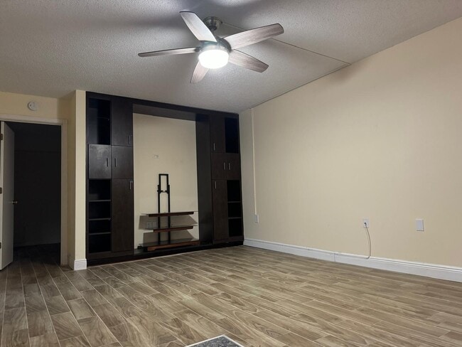 Building Photo - 2311 23rd Ln