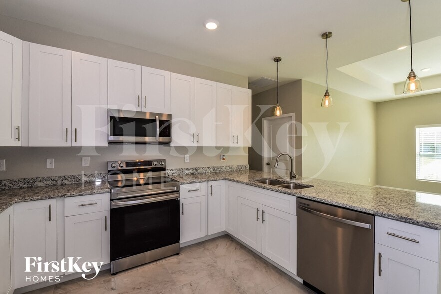 Building Photo - 505 NW 26th Terrace