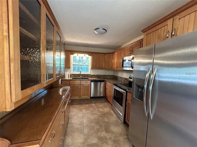 Building Photo - 3646 Radnor Pl