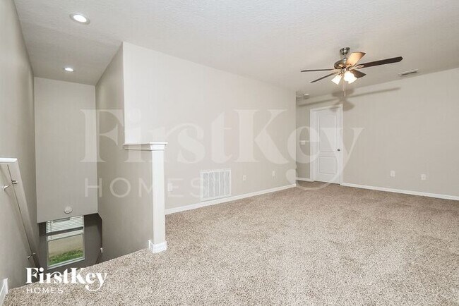 Building Photo - 10523 White Peacock Pl