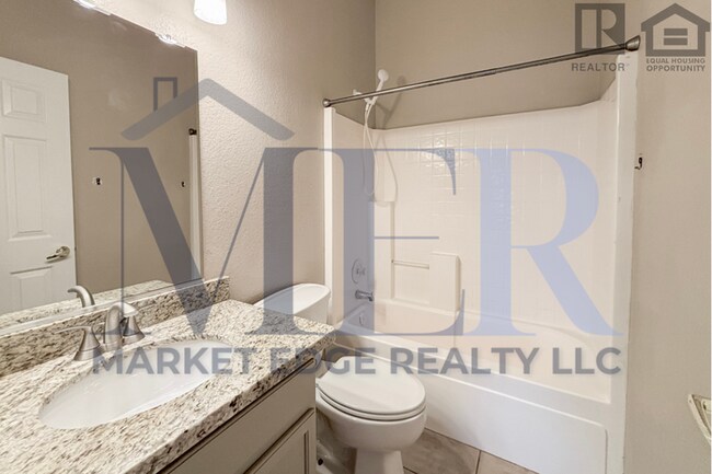 Building Photo - 3Bed/2Bath Home w/3 Car Gar at 59th Ave/Un...