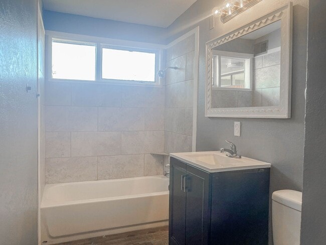 Building Photo - 2505 47th St