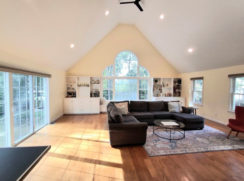 Building Photo - 6 Rockwood Ln