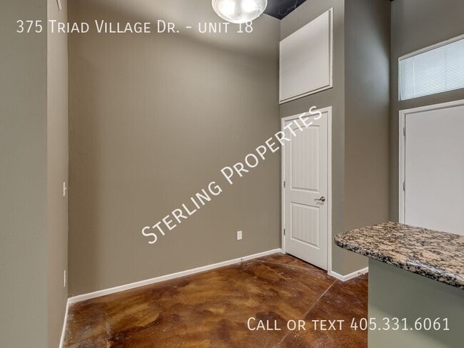Building Photo - 375 Triad Village Dr
