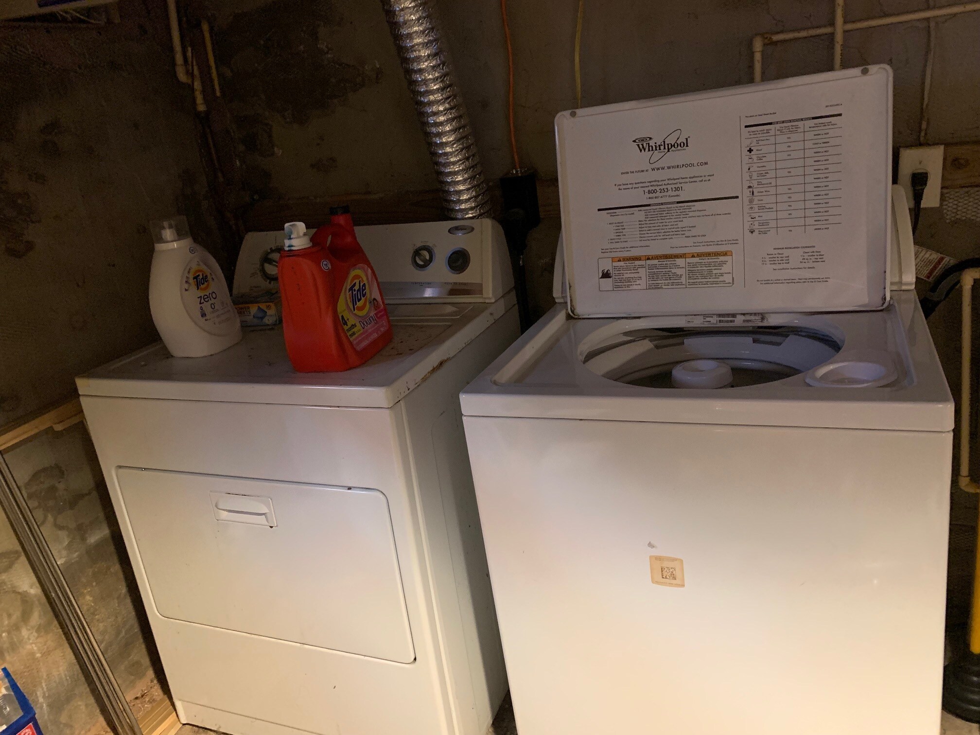 Laundry in Basement - 18 S Castle St