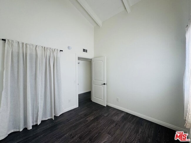 Building Photo - 43609 Stanridge Ave