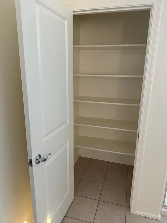 Building Photo - 2384 E Bonita Canyon Dr