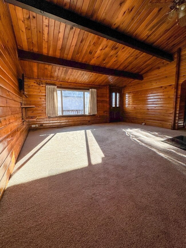 Building Photo - Cozy 2 bed/ 1 bath- Dog Friendly House