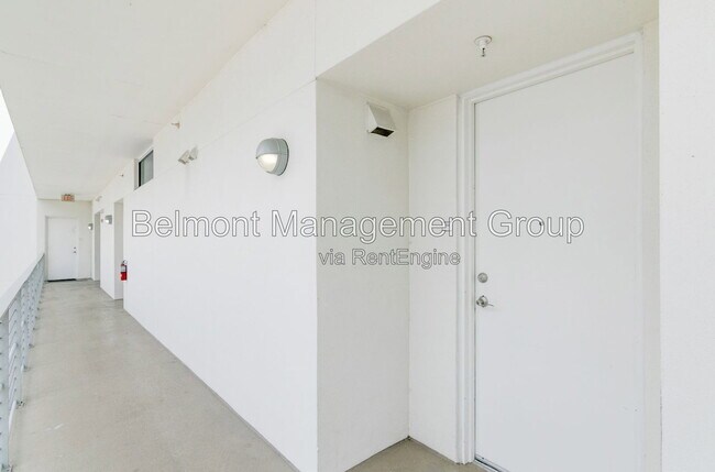 Building Photo - 525 E Jackson St