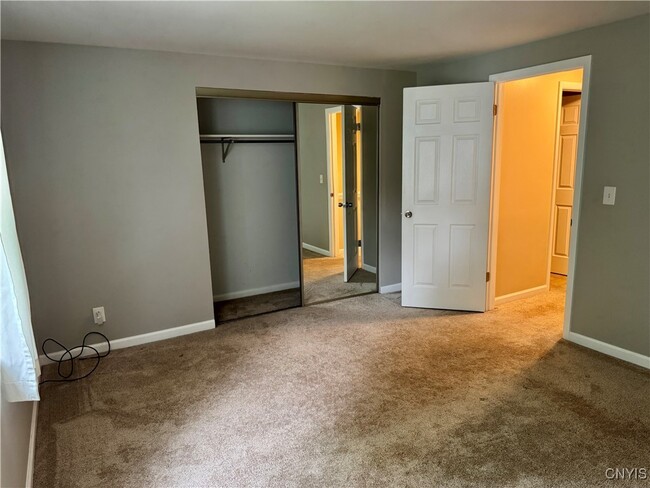 Building Photo - 8434 Bubbling Springs Dr