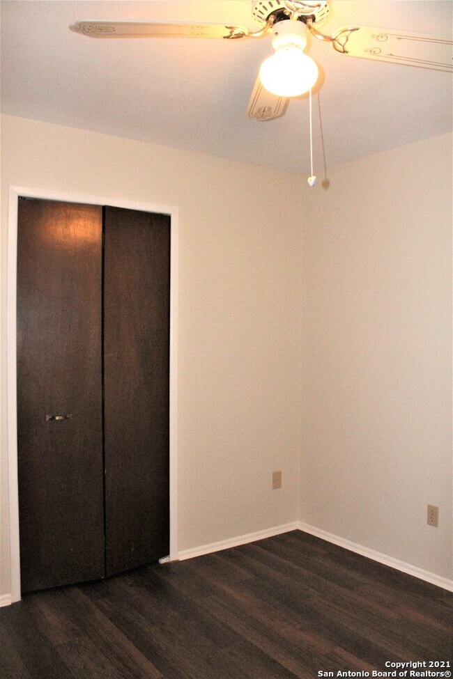 Building Photo - 5314 Peppermint Ln