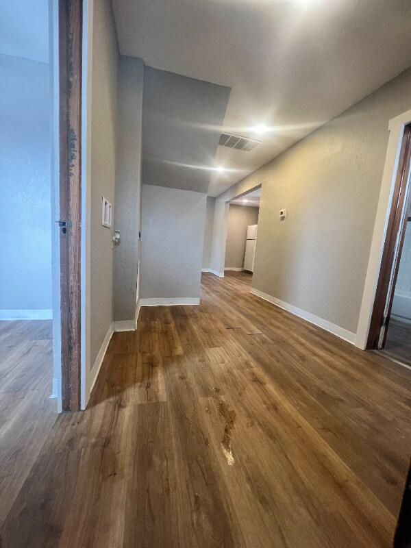 Building Photo - 106 S Henninger St