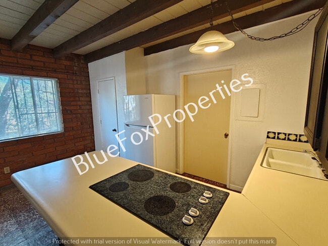 Building Photo - 1942 E Prince Rd