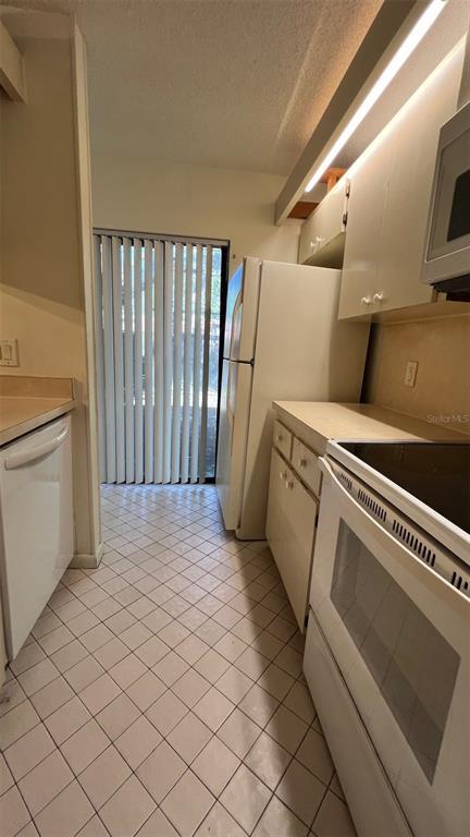 Building Photo - 2721 5th Ct