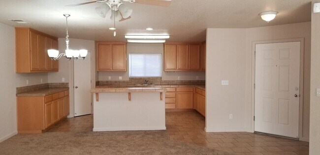 Building Photo - NIN322