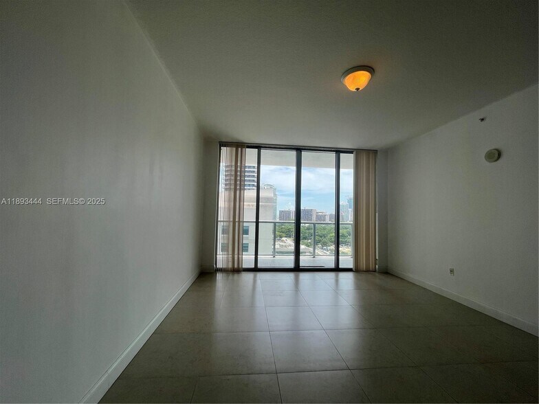 Building Photo - 79 SW 12th St