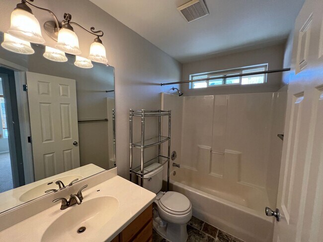 Building Photo - 4 Bedroom - 3 Bath Home - available June 1...