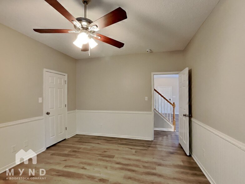 Building Photo - 8104 Stone Bridge Ct