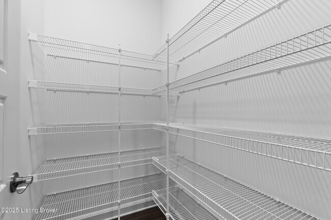 Building Photo - 5919 Ruby Fls Dr