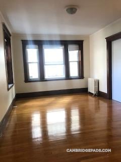 Building Photo - 14 Centre St