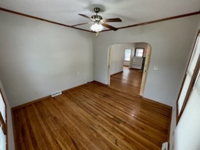 Building Photo - Coming soon! Charming 3-Bedroom, 1.5-Bathr...