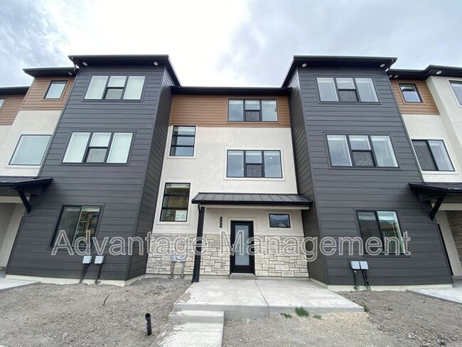 Primary Photo - 505 S 1040 W