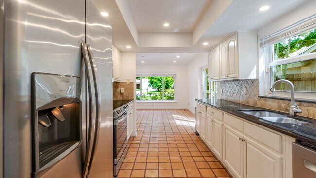 Building Photo - 3069 NW 27th Terrace