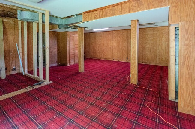 Building Photo - 428 Ingleside Dr