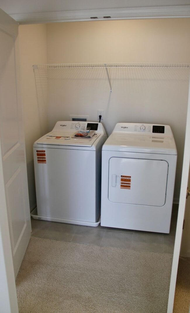 Building Photo - 466 Blair Rd