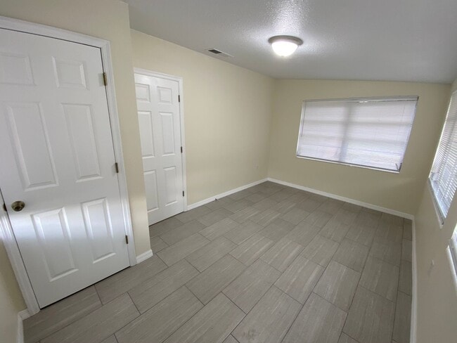 Building Photo - Clean two bedroom two bath with Office and porch