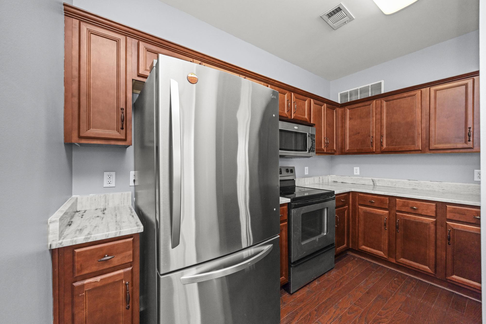 Building Photo - 2310 Elliott Ave