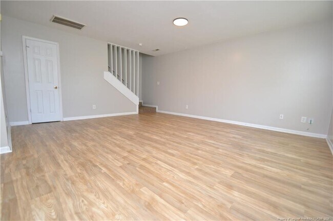 Building Photo - 824 Cumberland St