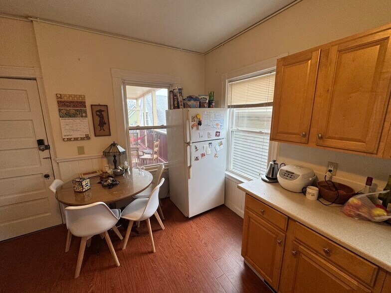 Building Photo - 51 Ibbetson St