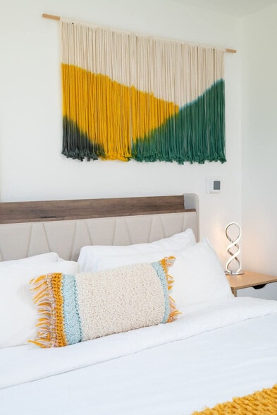 Building Photo - 44 Beach St