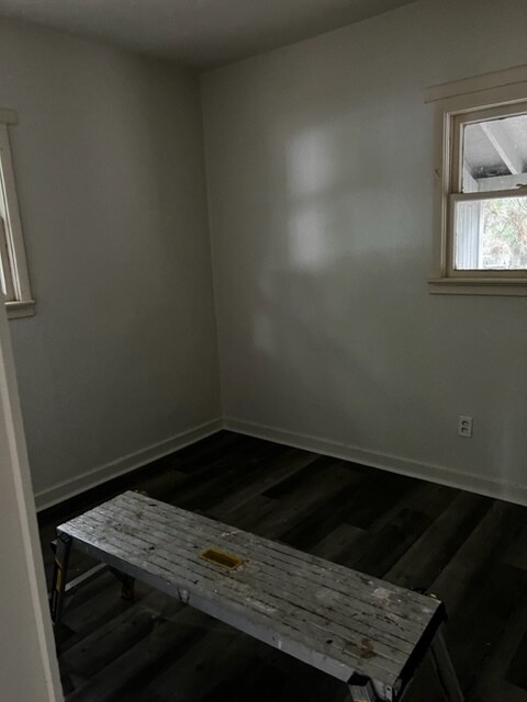 Building Photo - 1075 Rural Ave SE