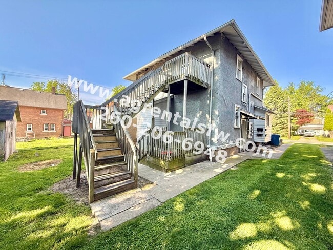 Building Photo - 209 S West St