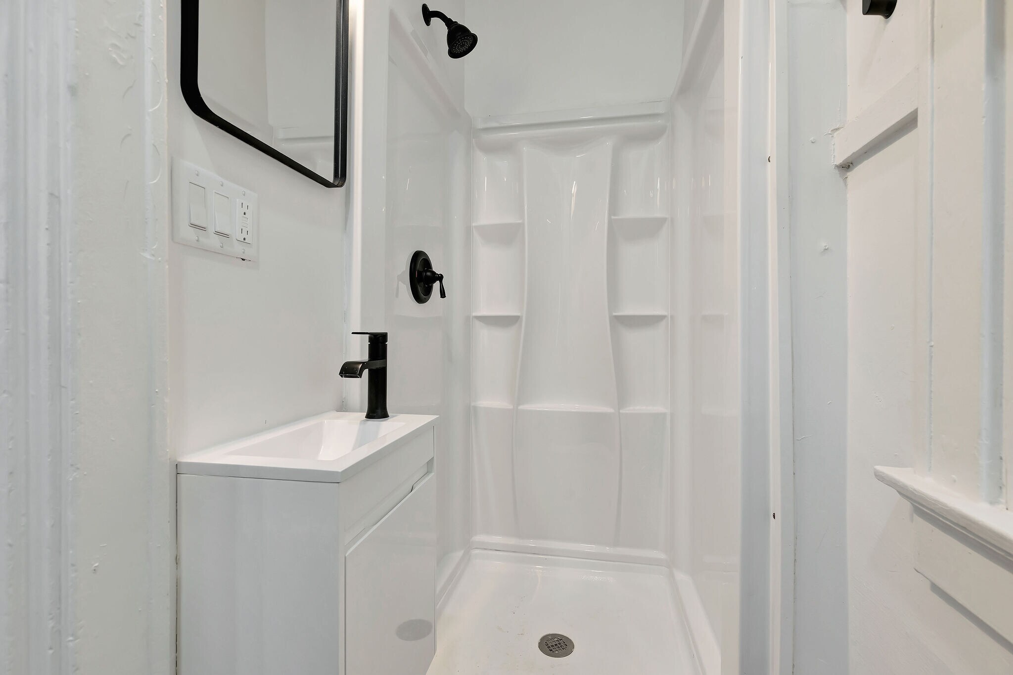 Building Photo - 2231 Flora St