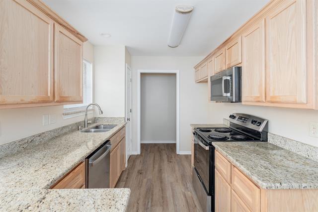 Building Photo - 1807 Park Pl
